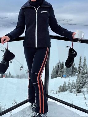 Navy Puffer Jacket with Champagne Satin Lining